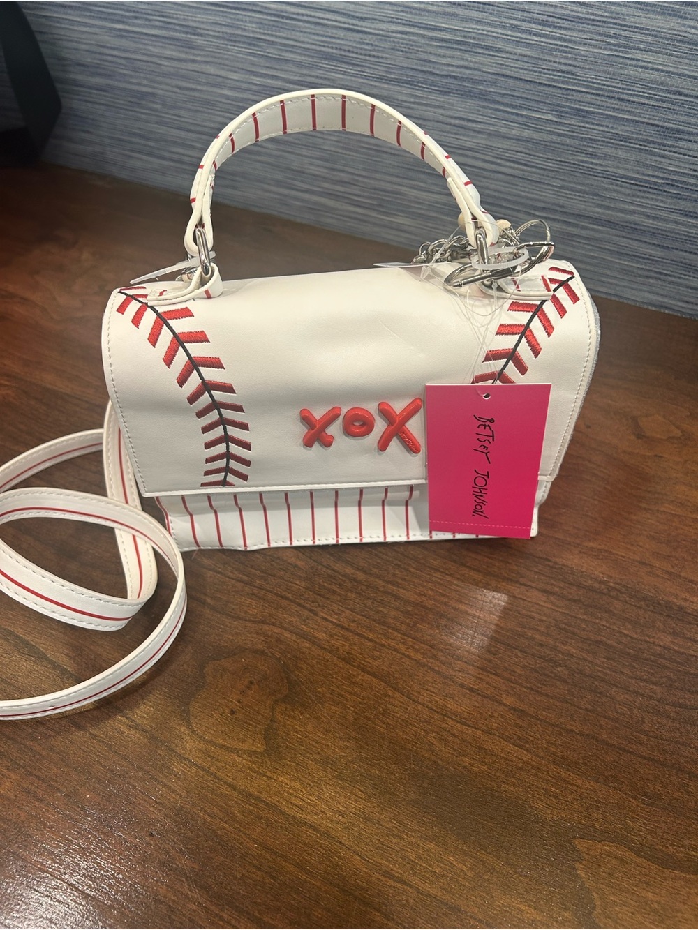 Betsey Johnson Kitsch Baseball Shoulder Bag Bag Charm NWT - Picture 2 of 4
